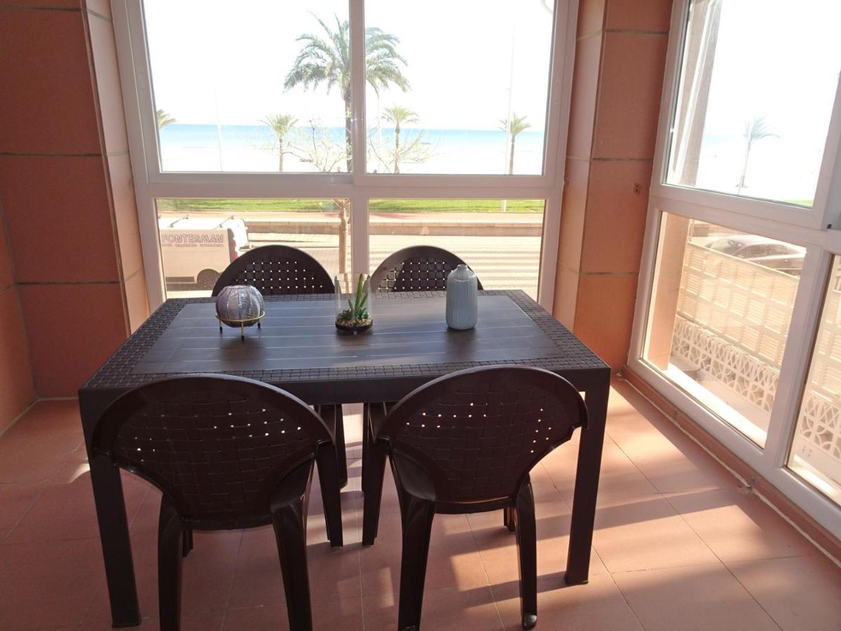 Capri Gandia Primera Linea - Alquiler Solo Familias Playa de Gandia Extérieur photo