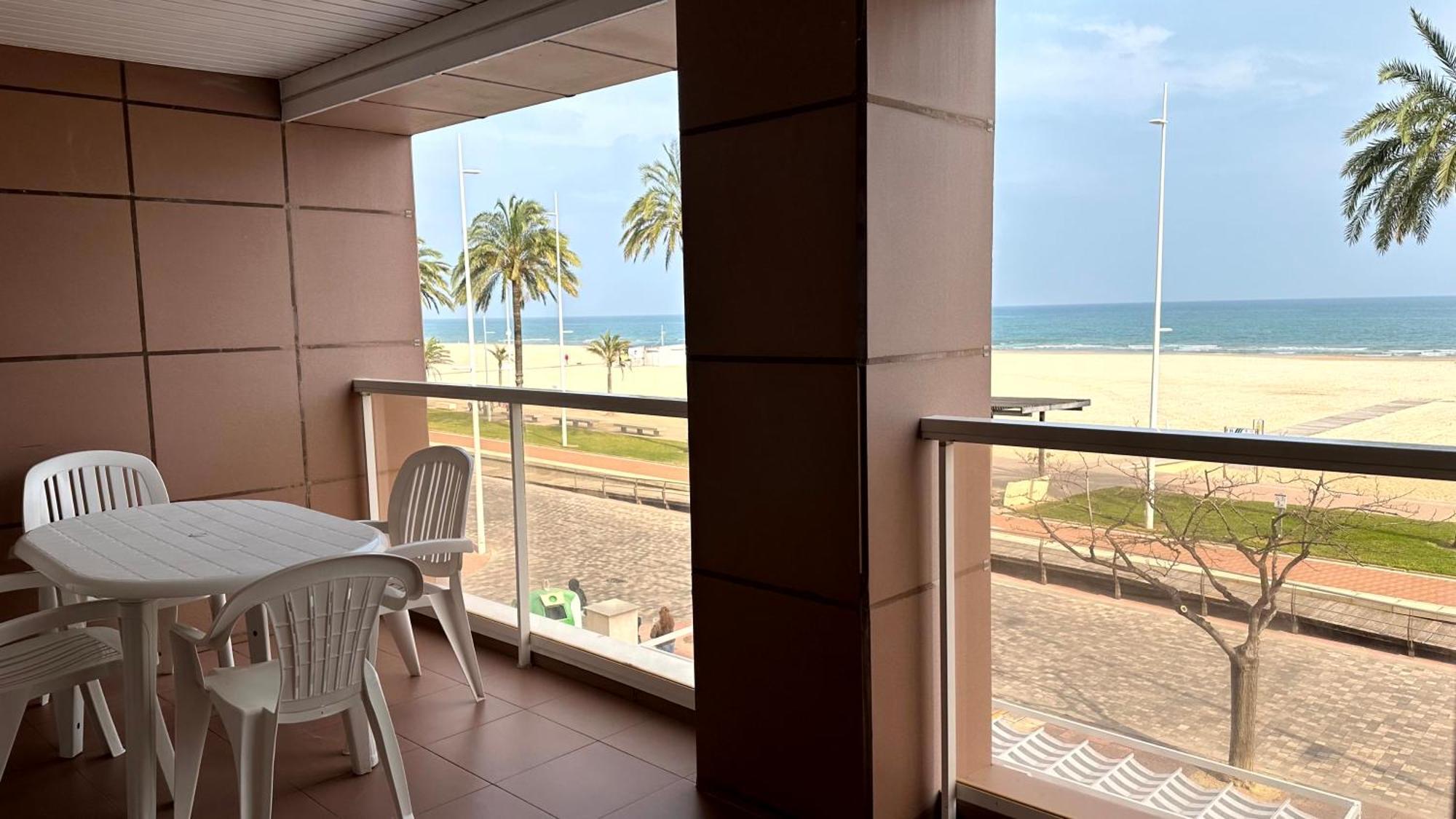 Capri Gandia Primera Linea - Alquiler Solo Familias Playa de Gandia Extérieur photo